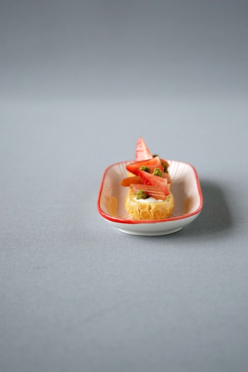 Rhabarber Erdbeere Vanille Éclair / Ruibarbo Morango Baunilha Éclair